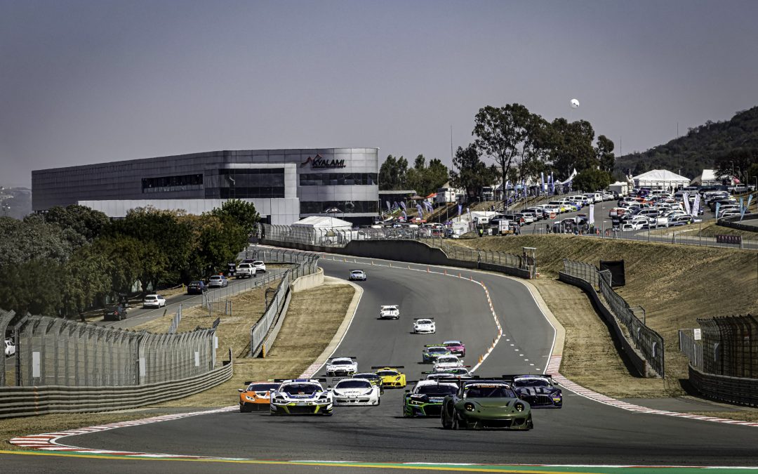 THREE-WAY G&H EXTREME SUPERCARS TITLE BATTLE TO HEADLINE ZWARTKOPS RACE DAY