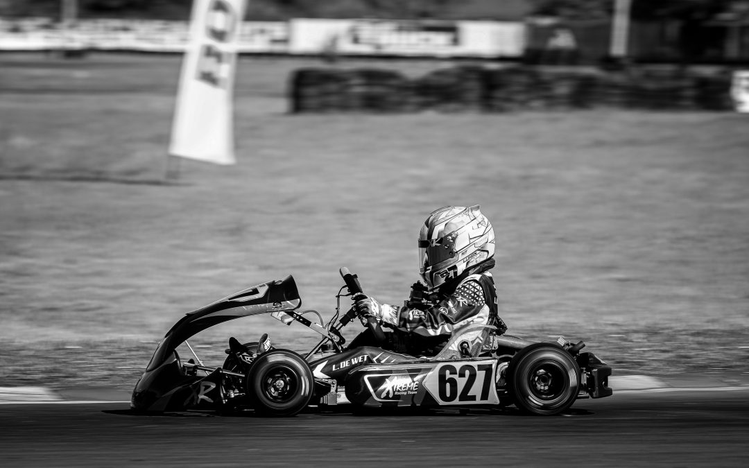 DE WET POISED TO STRIKE AS SARMC TITLE FIGHT HEATS UP