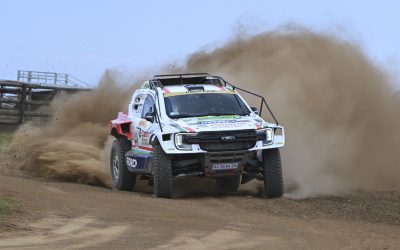 LOCAL HEROES, GARETH WOOLRIDGE AND BOYD DREYER TOOK THE EARLY LEAD AFTER A TECHNICAL AND CHALLENGING FIRST DAY OF THE VAPS HCV VRYHEID 400