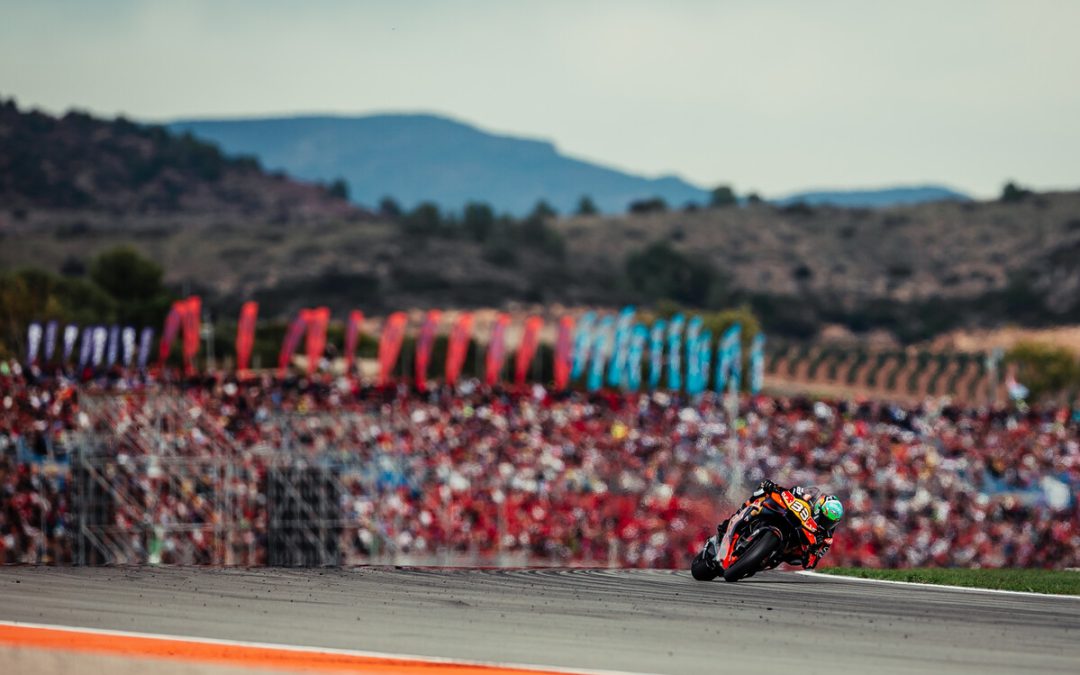 BRAD SIGNS OFF FOR 2025 WITH P8 IN THE #VALENCIAGP