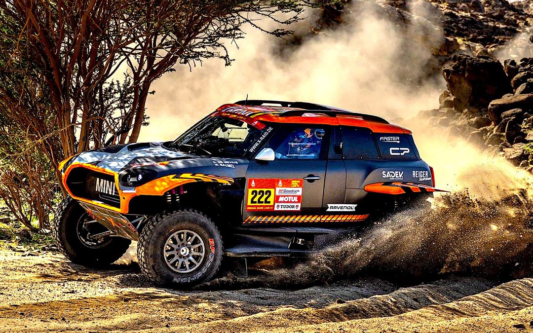 PHANTOM MINI WINS DAKAR CAR DAY 1