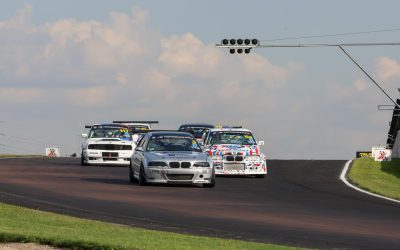 FOUR-WAY BMW ///M PERFORMANCE PARTS RACE SERIES NA CUP TOP SPOT BATTLE HEADS TO ZWARTKOPS RACEWAY