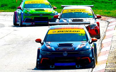 JULIAN, JASON TIGHTEN SA TOURING CAR GRIP